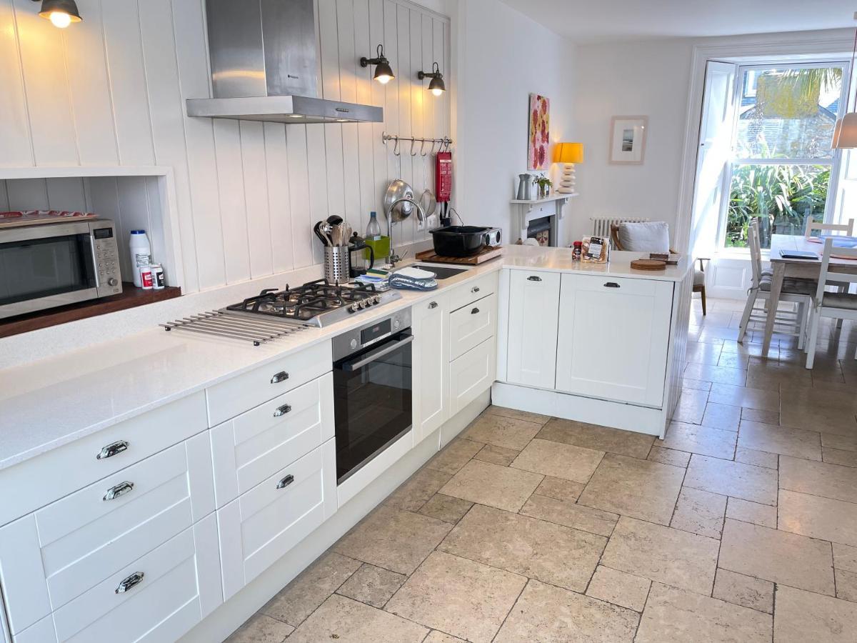 הוילה St Ives Porth House, With South Facing Courtyard Garden! מראה חיצוני תמונה