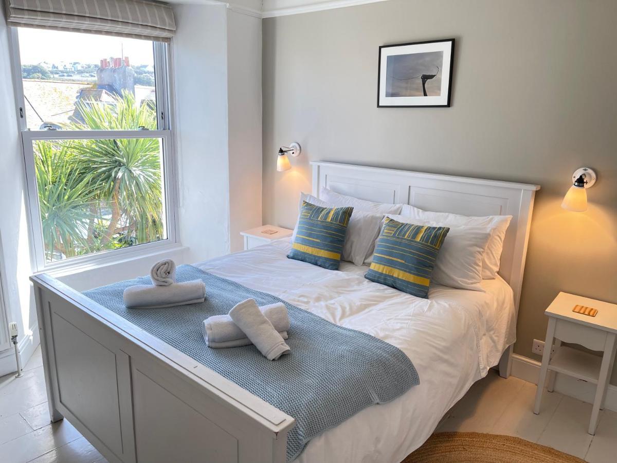 הוילה St Ives Porth House, With South Facing Courtyard Garden! מראה חיצוני תמונה