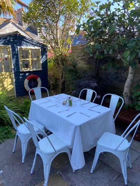 הוילה St Ives Porth House, With South Facing Courtyard Garden! מראה חיצוני תמונה